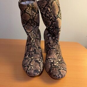 Snakeskin Pattern Women's Boots